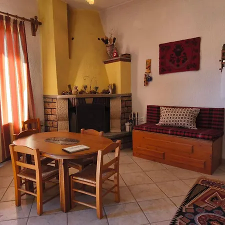 Traditional House Apartment Kalivia (Voiotia)